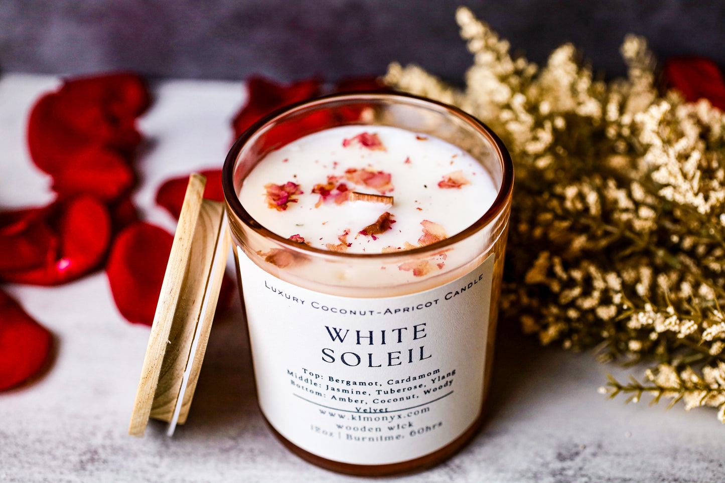 White Soleil – 12 oz Coconut Apricot Wax Candle (Topped with Dried Flower) + Free Car Air Freshener
